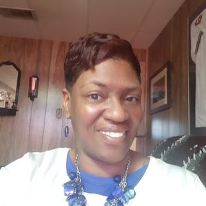 Meet your Posher, Anitra